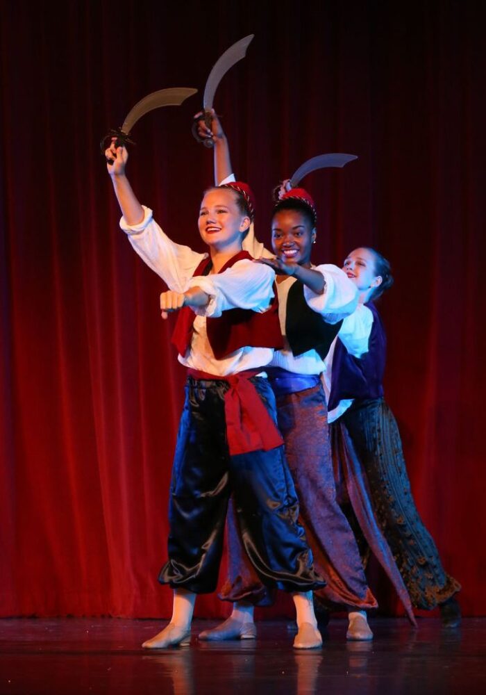 62081317_10161734064375277_8120653129365585920_n